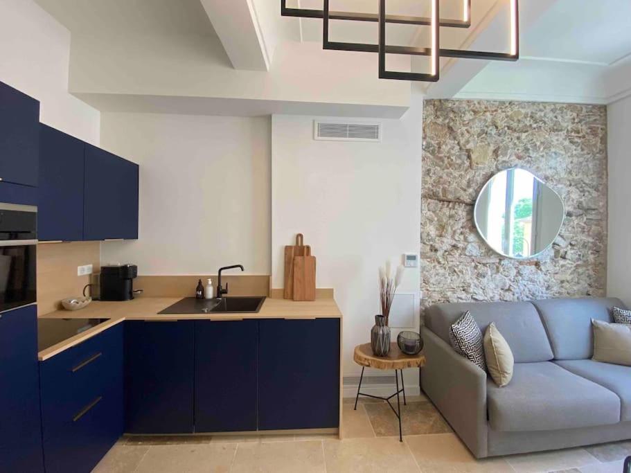 Au Coeur Du Viel Antibes - Cosy Appartement Exteriör bild