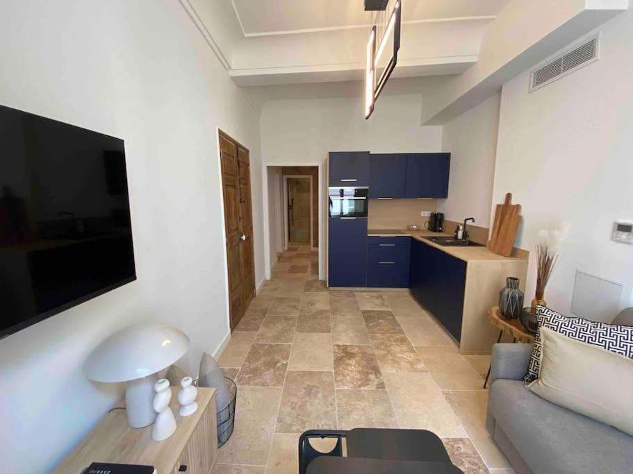Au Coeur Du Viel Antibes - Cosy Appartement Exteriör bild