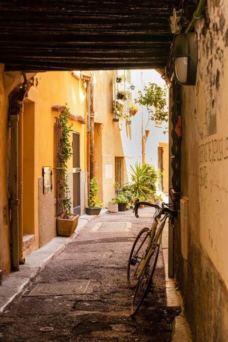 Au Coeur Du Viel Antibes - Cosy Appartement Exteriör bild